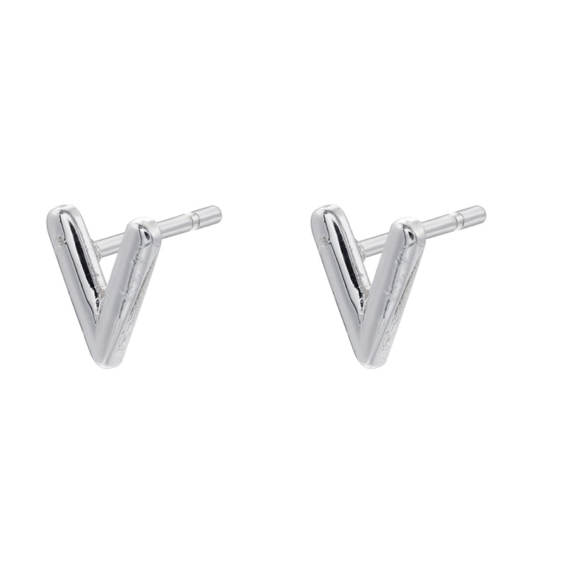 1 Pair Casual Elegant Simple Style Letter Copper Plating 18k Gold Plated Ear Studs