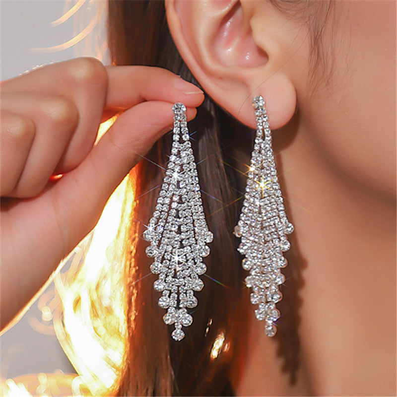 Commute Korean Style Solid Color Rhinestone Plating Inlay Rhinestones Silver Plated Women's Drop Earrings