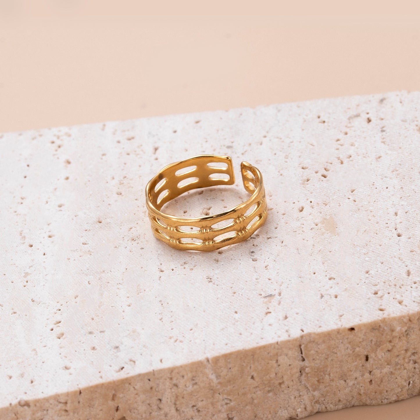 Retro Stripe Solid Color Stainless Steel Criss Cross Plating Hollow Out 18k Gold Plated Open Ring