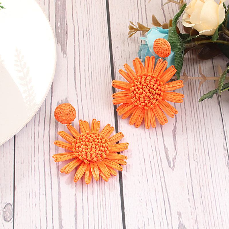 1 Pair Exaggerated Bohemian Chrysanthemum Braid Raffia Drop Earrings