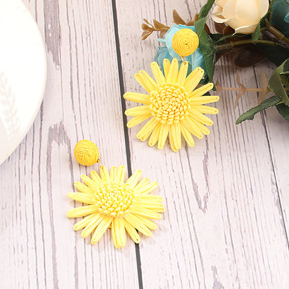 1 Pair Exaggerated Bohemian Chrysanthemum Braid Raffia Drop Earrings