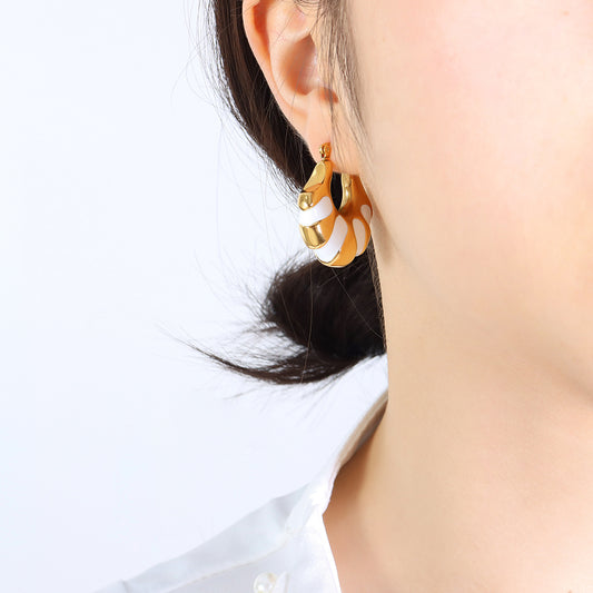 1 Pair Simple Style Classic Style Color Block Titanium Steel Enamel Plating 18k Gold Plated Earrings