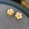 1 Pair Retro Sweet Flower Plating Inlay Copper Rhinestones Gold Plated Ear Studs