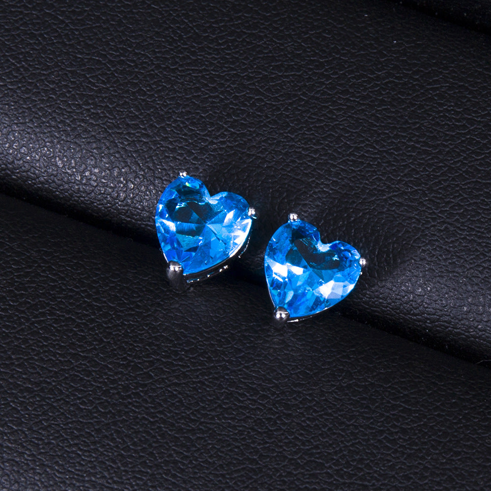 1 Pair Retro Heart Shape Inlay Copper Zircon Ear Studs