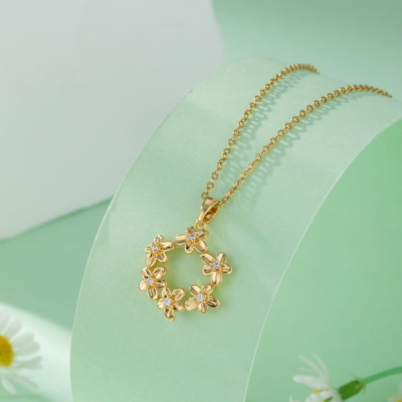 Elegant Maple Leaf Eye Butterfly Stainless Steel Titanium Steel Plating Inlay Zircon 18k Gold Plated Gold Plated Pendant Necklace