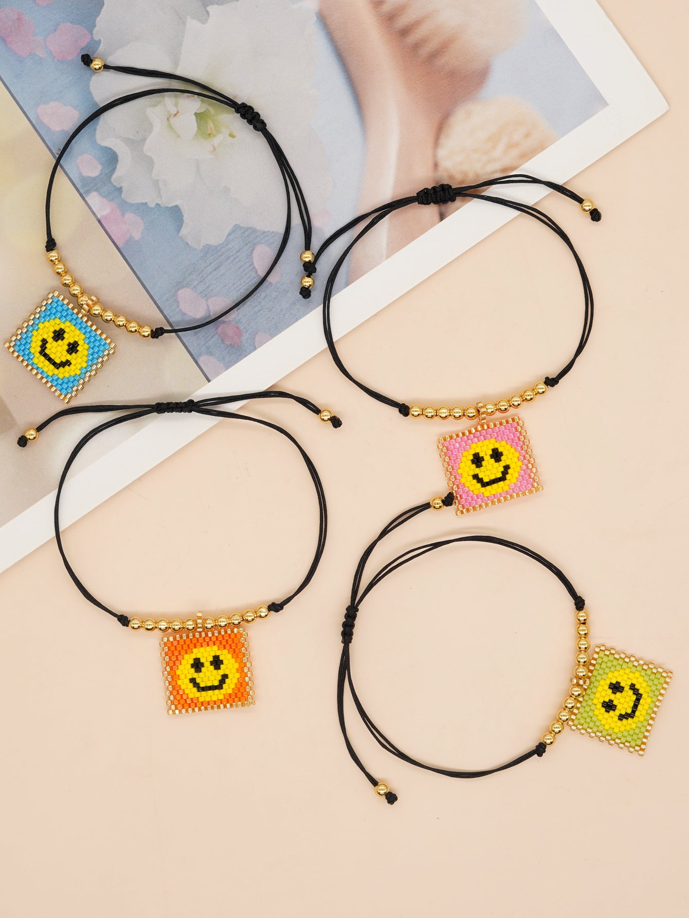 Casual Vacation Heart Shape Eye Smiley Face Glass Wholesale Bracelets