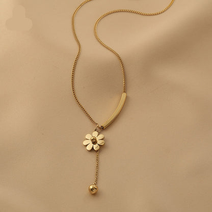 Sweet Simple Style Daisy Stainless Steel Plating Inlay Shell 18k Gold Plated Pendant Necklace