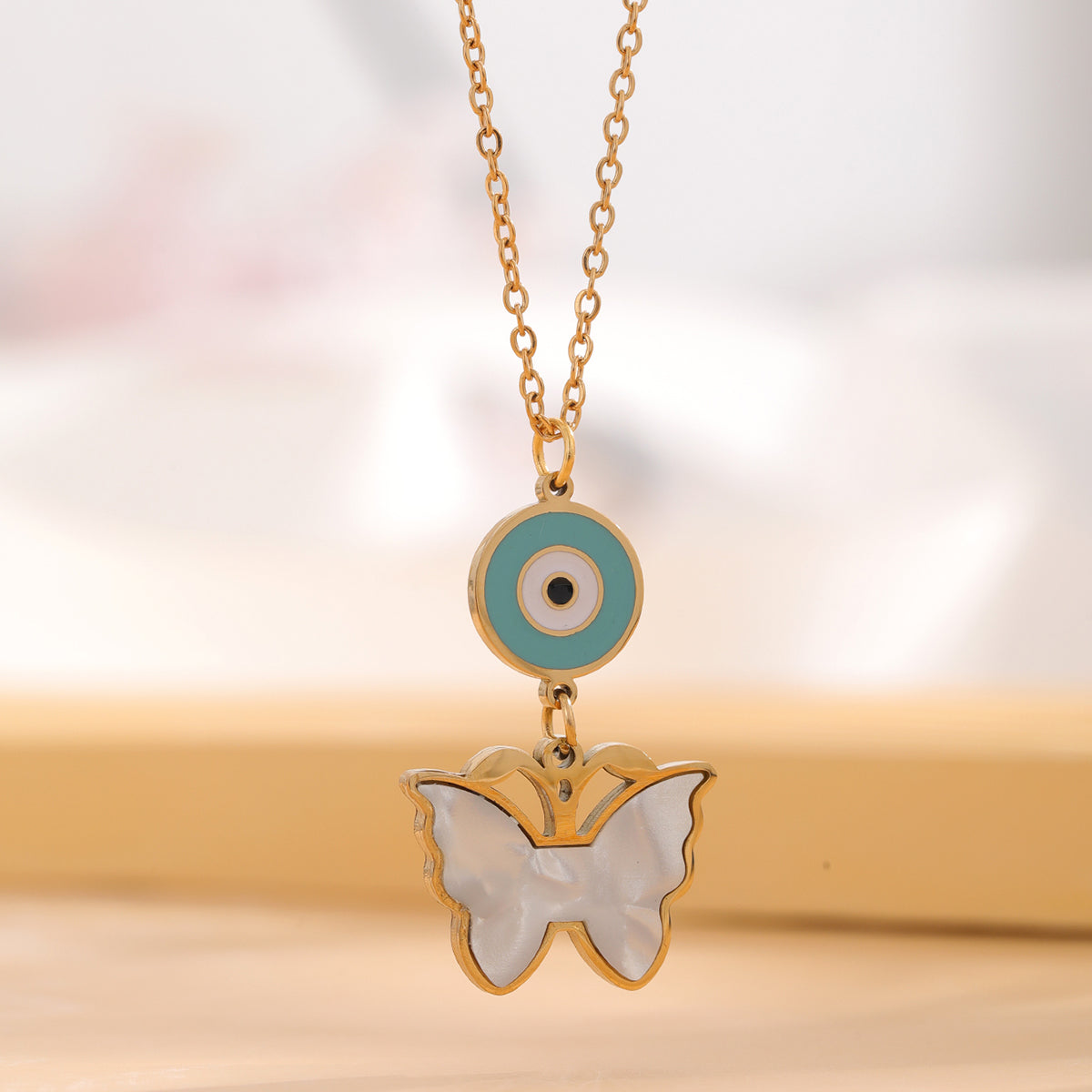 Retro Palm Eye Butterfly Titanium Steel Plating Inlay Shell Zircon Gold Plated Pendant Necklace