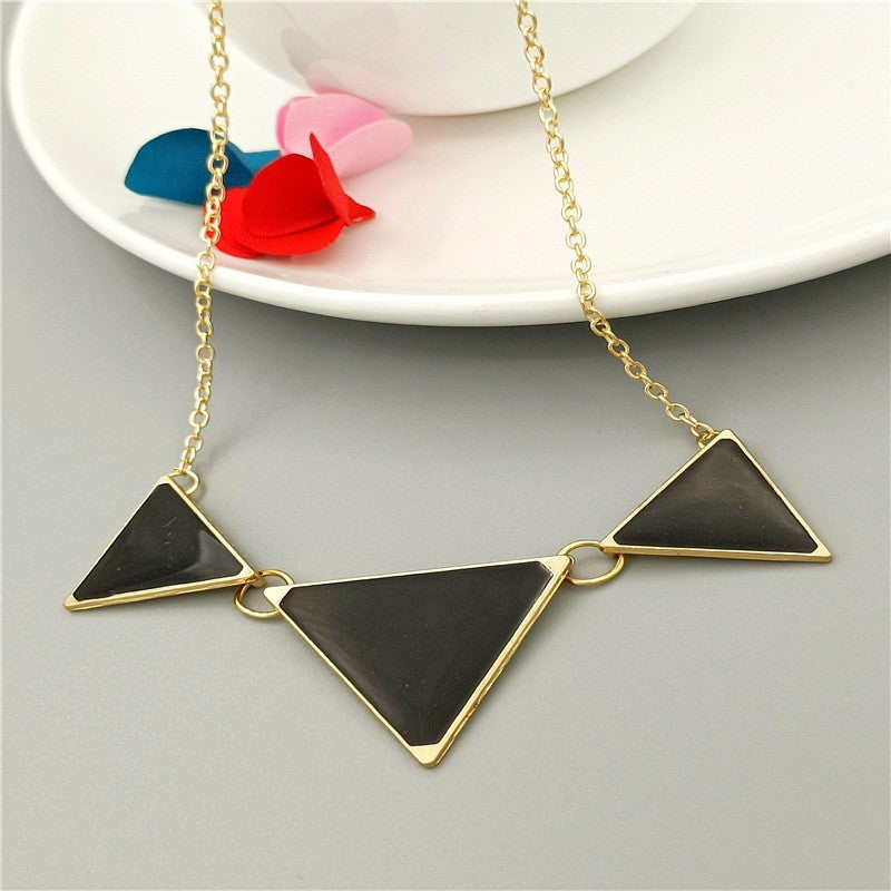 Simple Style Triangle Zinc Alloy Patchwork Women's Pendant Necklace