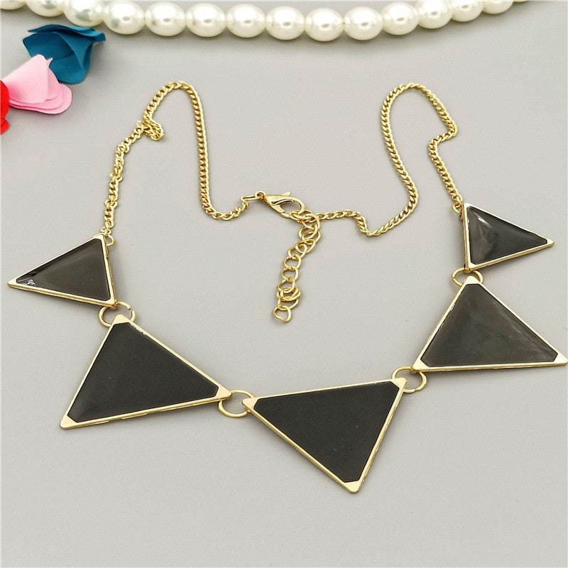 Simple Style Triangle Zinc Alloy Patchwork Women's Pendant Necklace