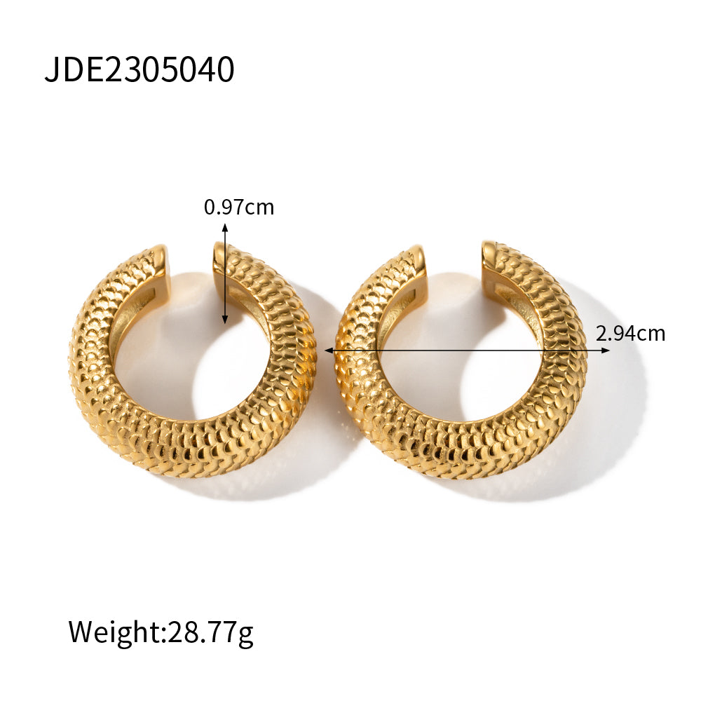 1 Pair Elegant Classic Style C Shape Fish Scale Plating Stainless Steel 18k Gold Plated Ear Clips