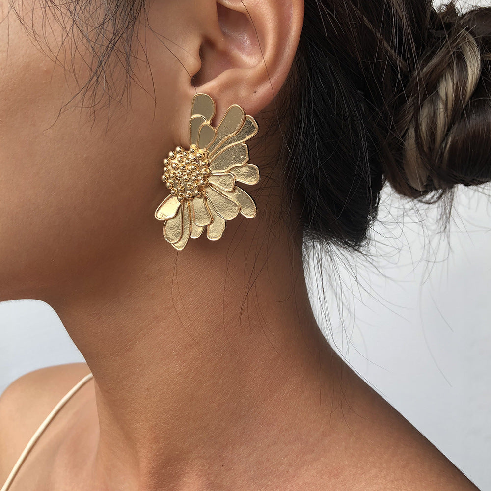 Elegant Vintage Style Sweet Flower Alloy Enamel Women'S Ear Studs