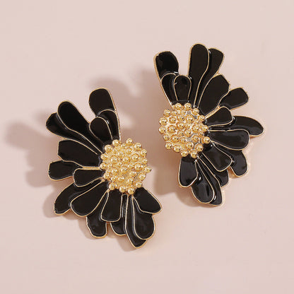 Elegant Vintage Style Sweet Flower Alloy Enamel Women'S Ear Studs