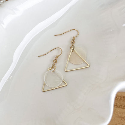 1 Pair Simple Style Round Irregular Shell Drop Earrings