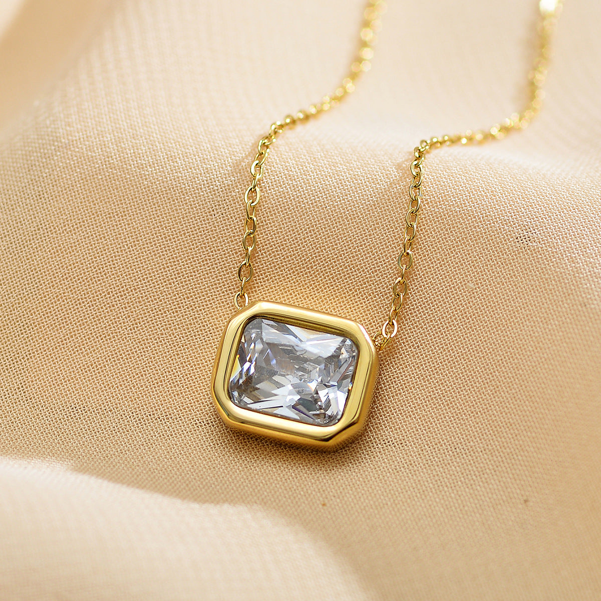 Elegant Square Stainless Steel Inlay Zircon Pendant Necklace