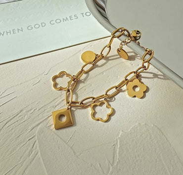 Simple Style Flower Gold Plated Titanium Steel Wholesale Anklet