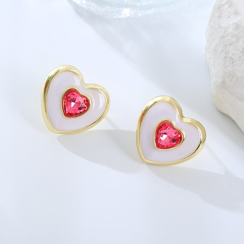 Sweet Artistic Heart Shape Alloy Plating Inlay Rhinestones Gold Plated Women's Ear Studs