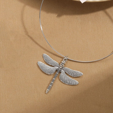 Vintage Style Dragonfly Alloy Women's Pendant Necklace