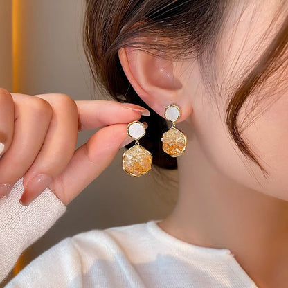 Retro Flower Copper Plating Inlay Artificial Gemstones Pearl Ear Studs 1 Pair