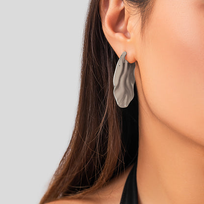 1 Pair Exaggerated Classic Style Irregular Pleated Alloy Ear Studs