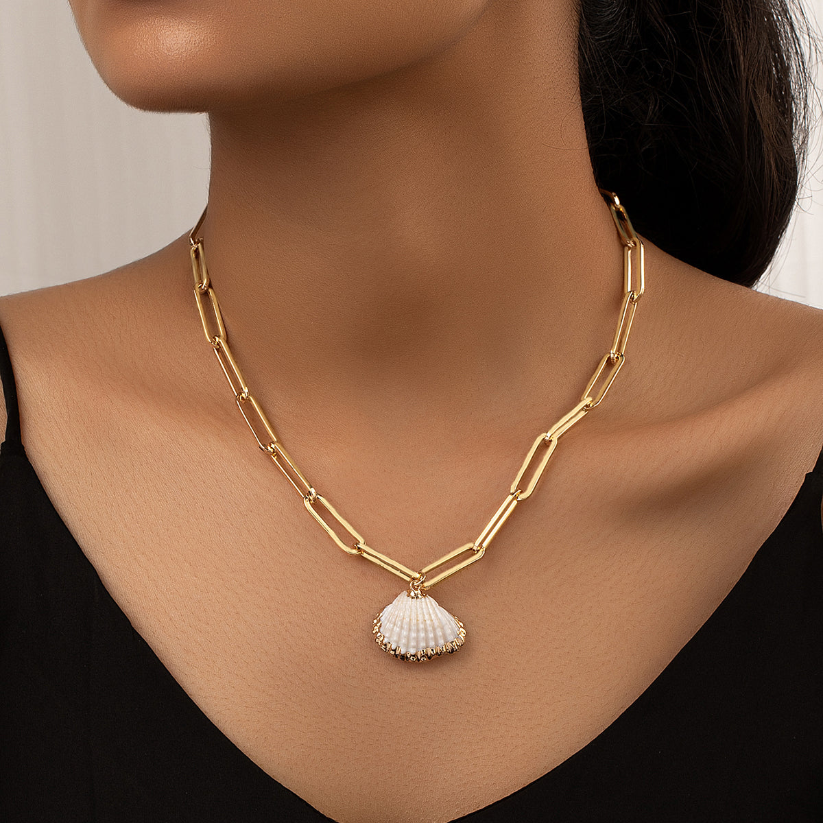 Vintage Style Beach Shell Ferroalloy Plating Gold Plated Women's Pendant Necklace