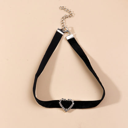 Sweet Heart Shape Alloy Lace Women's Necklace