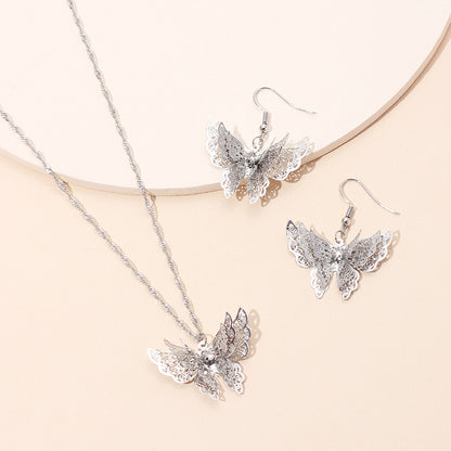 Fashion Golden Clavicle Chain Exquisite Three-dimensional Butterfly Earrings Titanium Steel Necklace Set Wholesale Gooddiy