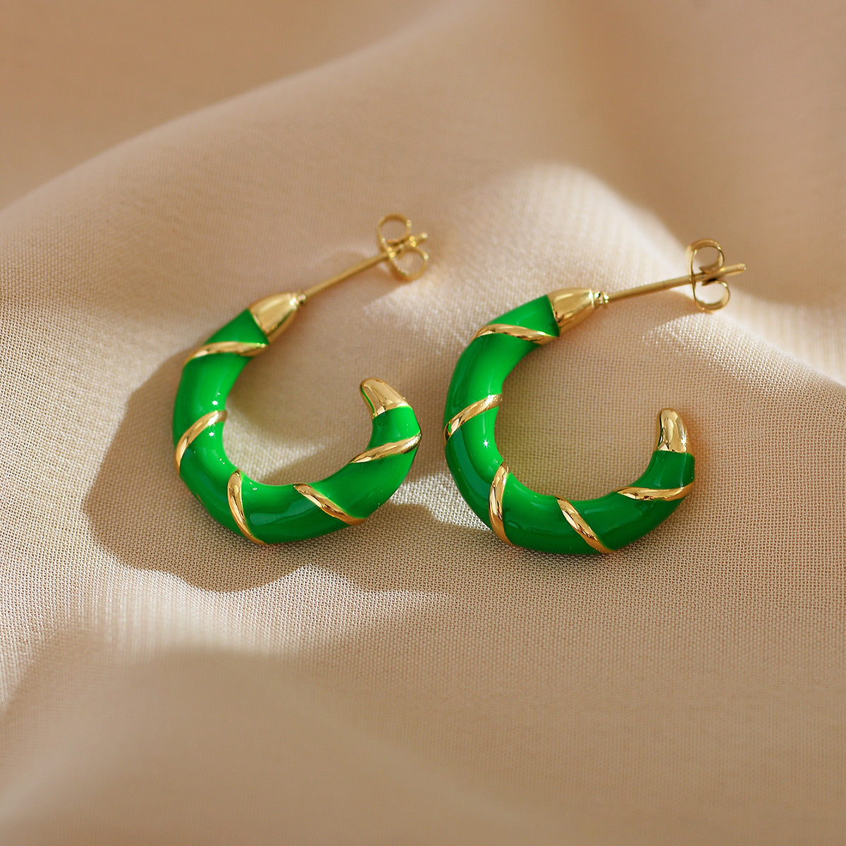 1 Pair Elegant Simple Style C Shape Enamel Plating Stainless Steel Gold Plated Ear Studs