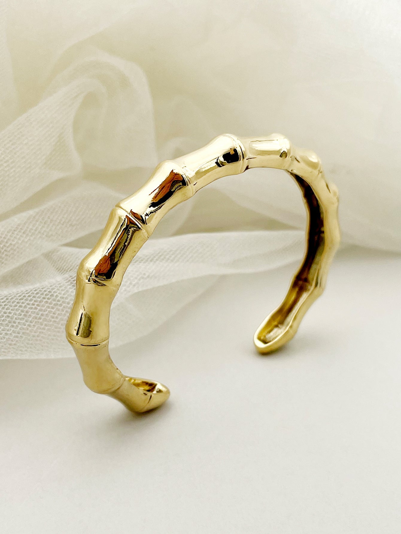 Classic Style Commute Solid Color Stainless Steel Gold Plated Cuff Bracelets In Bulk