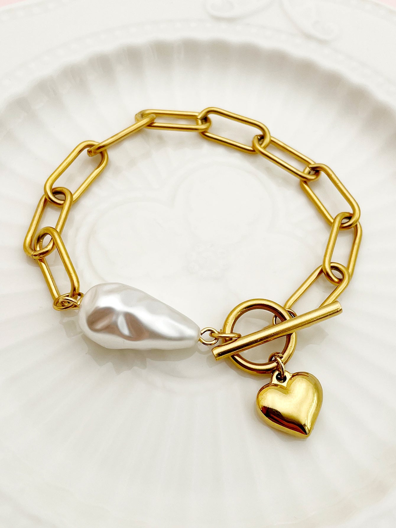 Artistic Heart Shape Stainless Steel Polishing Pearl Plating Gold Plated Bracelets