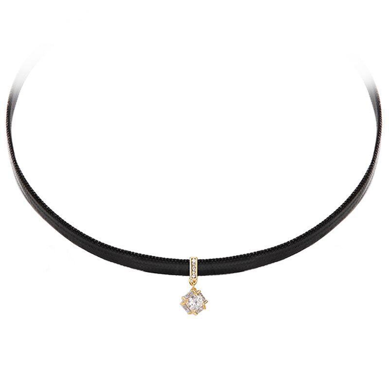 Sexy Simple Style Geometric Pu Leather Alloy Inlay Artificial Pearls Rhinestones Zircon Women's Choker