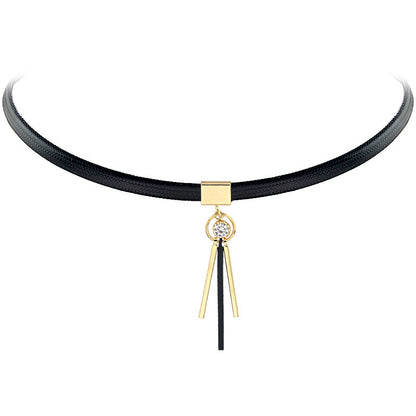 Sexy Simple Style Geometric Pu Leather Alloy Inlay Artificial Pearls Rhinestones Zircon Women's Choker