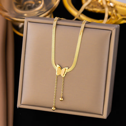 304 Stainless Steel 18K Gold Plated Simple Style Plating Inlay U Shape Heart Shape Acrylic Artificial Rhinestones Plastic Pendant Necklace