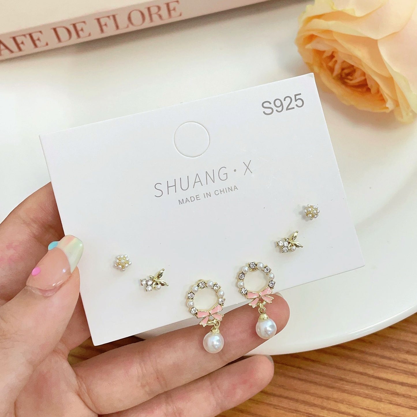 1 Set Sweet Flower Enamel Alloy Ear Studs