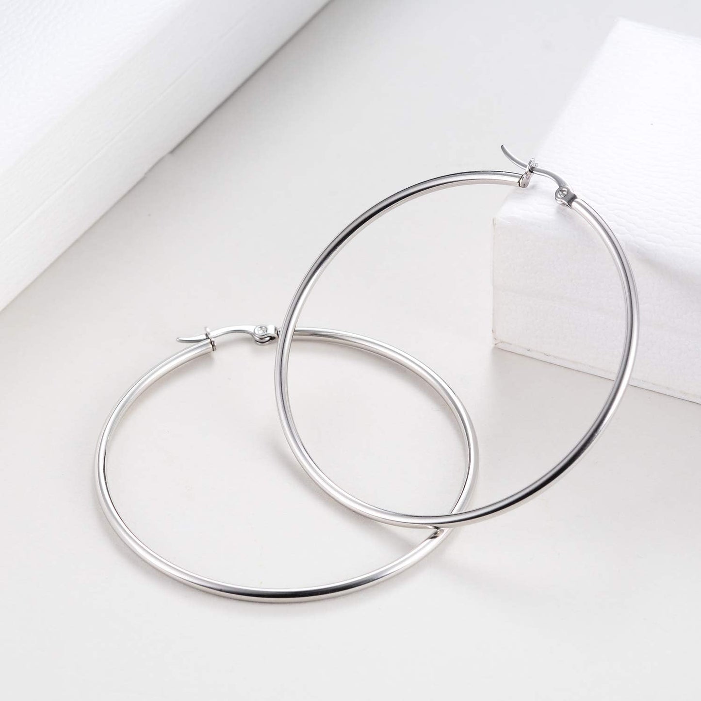 1 Pair Exaggerated Modern Style Solid Color Stainless Steel Hoop Earrings