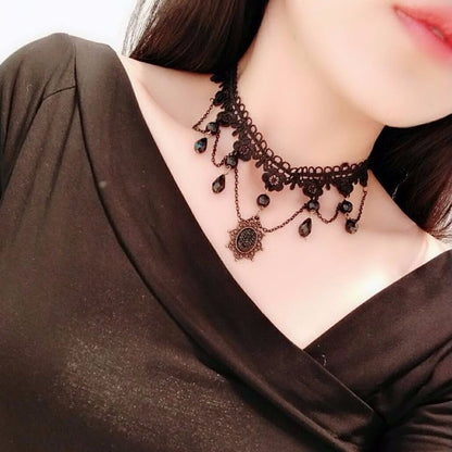 Vintage Style Oval Alloy Lace Chain Inlay Artificial Gemstones Women's Choker