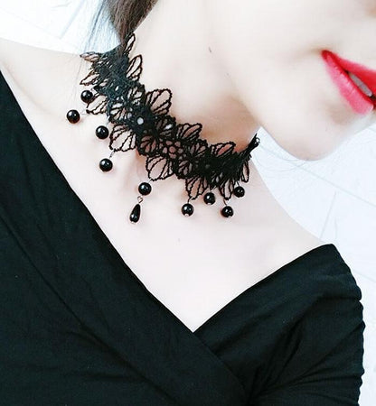 Vintage Style Oval Alloy Lace Chain Inlay Artificial Gemstones Women's Choker