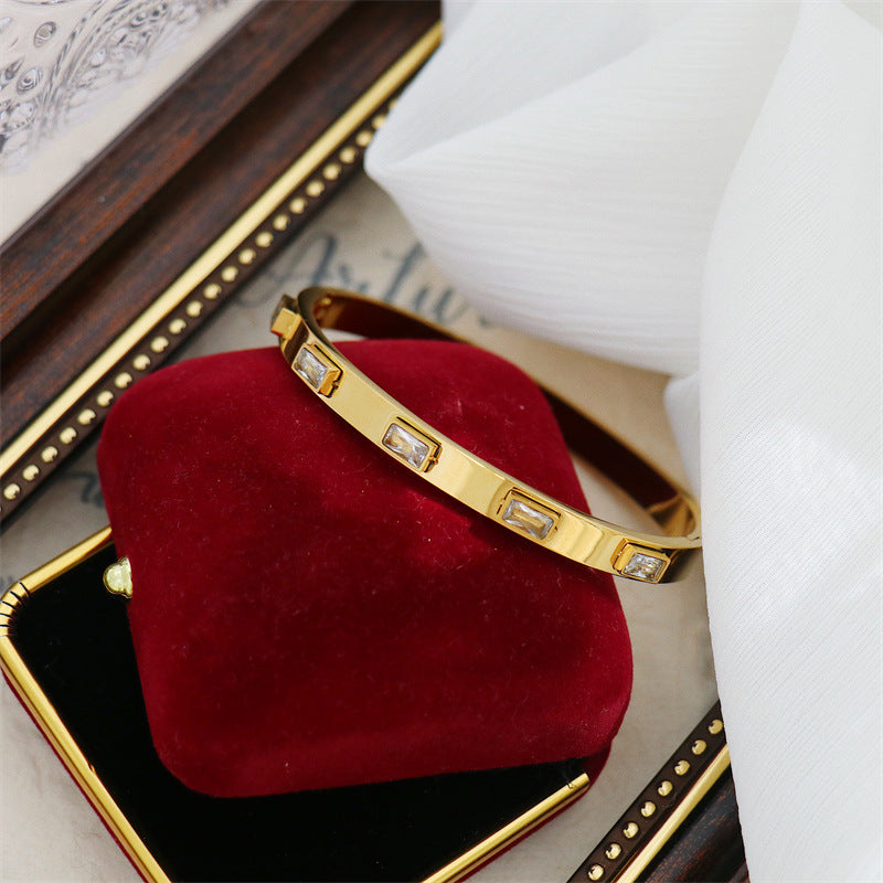 Casual Simple Style Round Square Stripe Stainless Steel Plating Inlay Zircon 18k Gold Plated Bangle