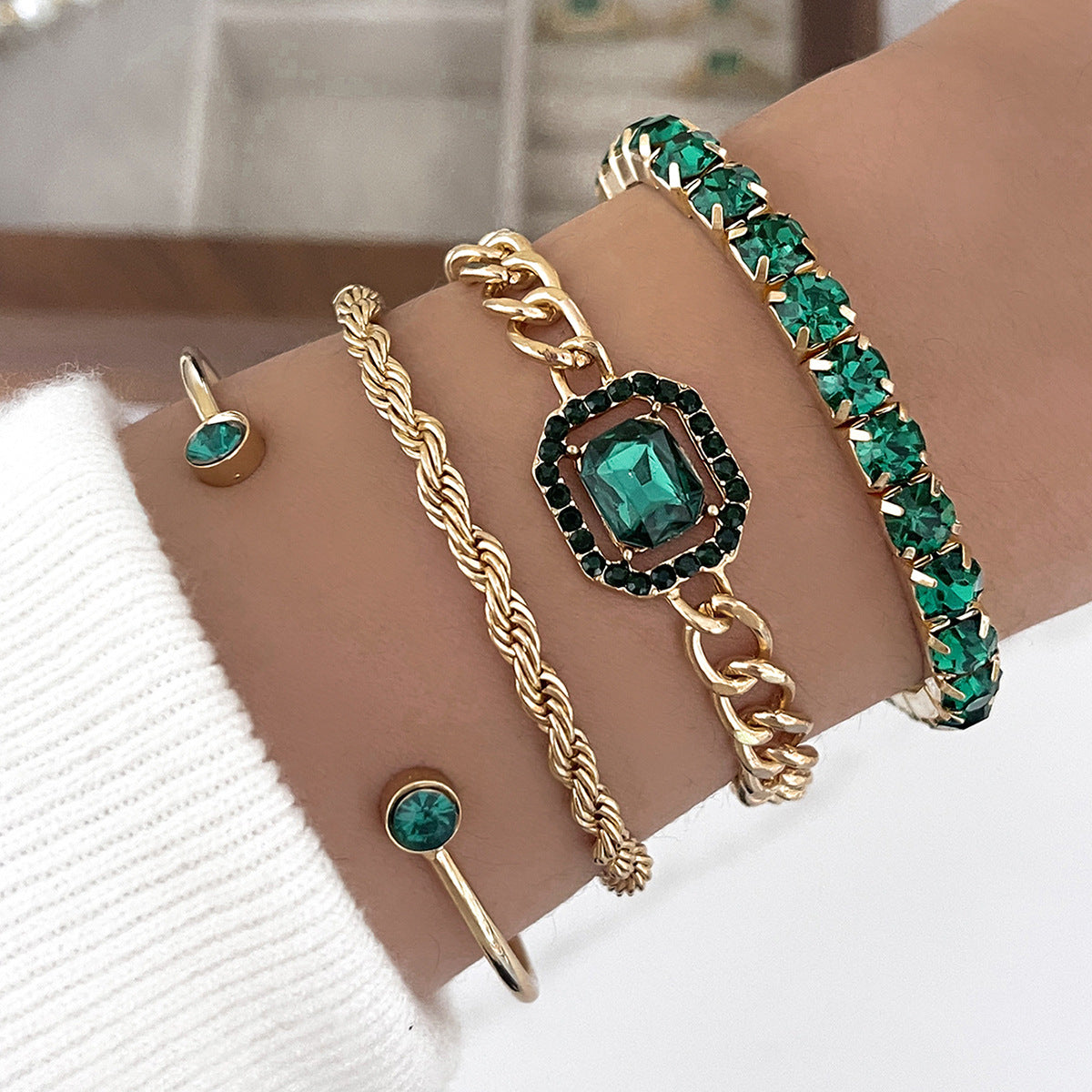 Wholesale Jewelry Streetwear Solid Color Metal Artificial Gemstones Inlay Cuff Bracelets Bracelets Tennis Bracelet