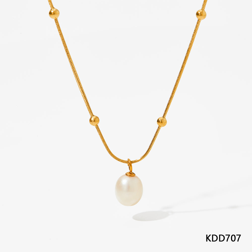 Classic Style Solid Color Stainless Steel Pearl Pendant Necklace