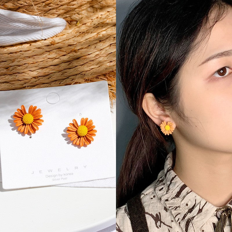 Retro Flower Copper Plating Inlay Artificial Gemstones Pearl Ear Studs 1 Pair