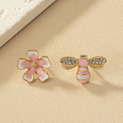 1 Pair Retro French Style Commute Flower Bee Enamel Plating Alloy Ear Studs