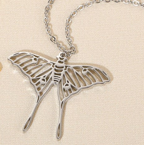 Simple Style Devil's Eye Heart Shape Butterfly Stainless Steel Plating Hollow Out Pendant Necklace