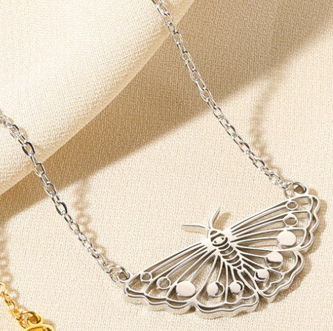 Simple Style Devil's Eye Heart Shape Butterfly Stainless Steel Plating Hollow Out Pendant Necklace