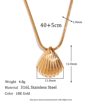 Vintage Style Shell Stainless Steel Plating 18k Gold Plated Pendant Necklace