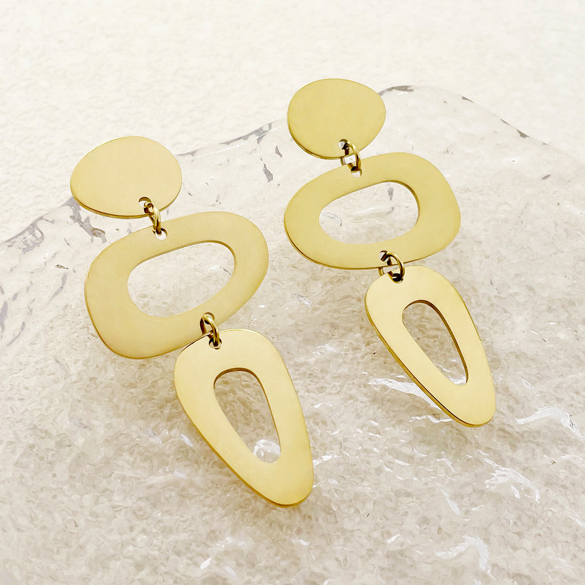 1 Pair Classical Roman Style Solid Color Plating Hollow Out Stainless Steel Gold Plated Drop Earrings