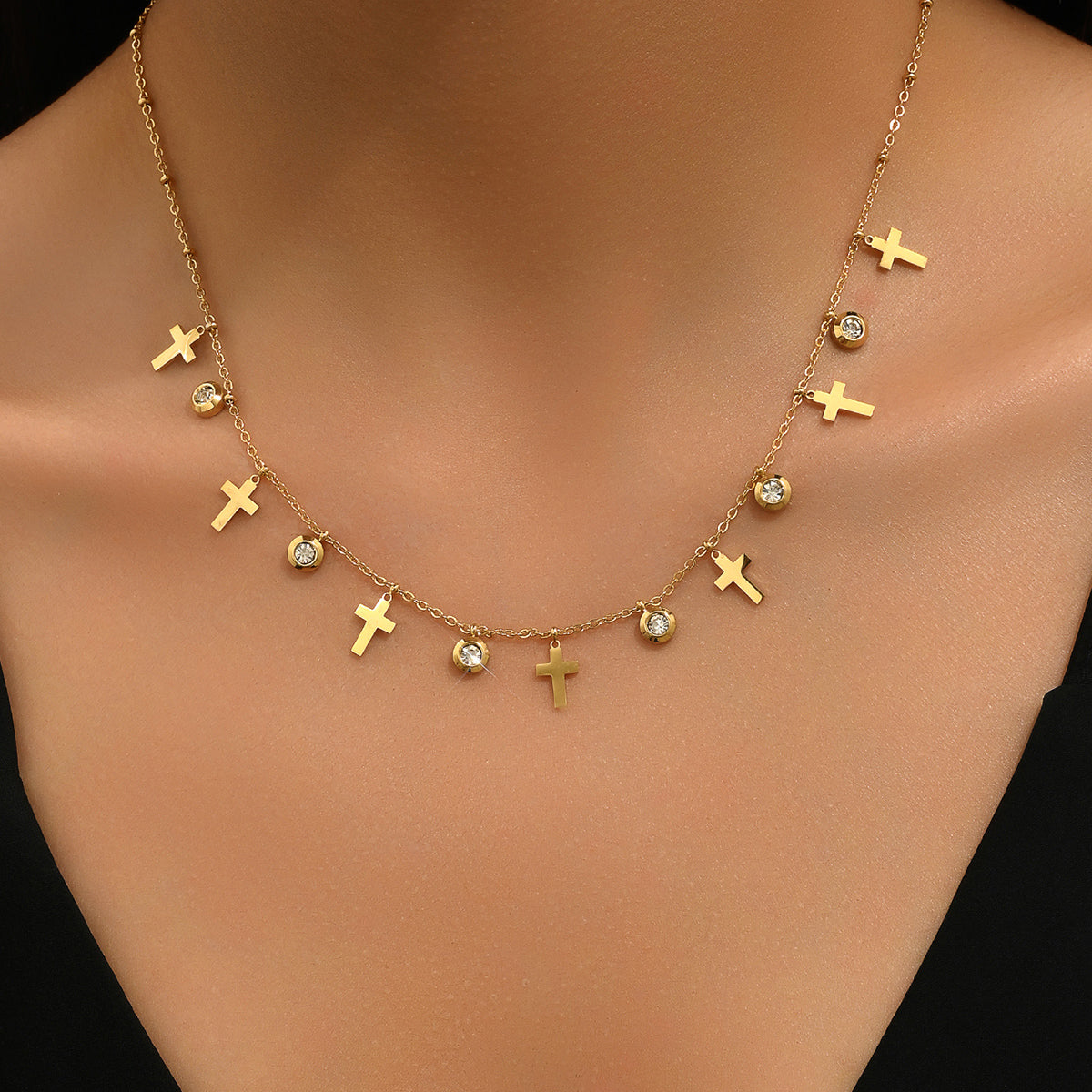 Vintage Style Commute Cross Hand Of Fatima Heart Shape Stainless Steel Plating Inlay Rhinestones 18k Gold Plated Necklace