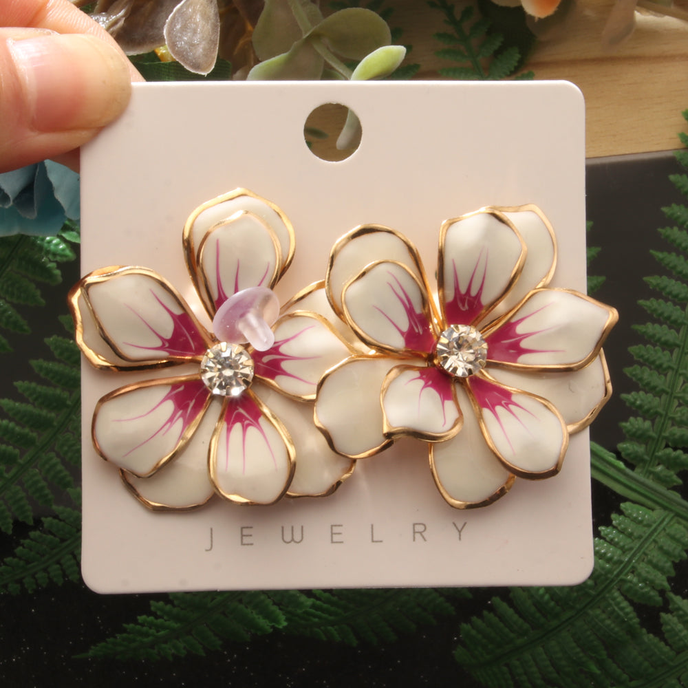 1 Pair Elegant Artistic Flower Enamel Inlay Alloy Rhinestones Ear Studs