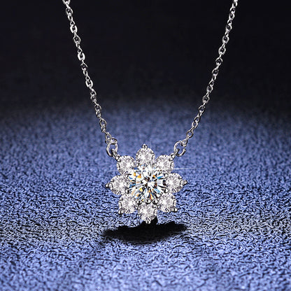 Simple Style Flower Sterling Silver Inlay Moissanite Zircon Pendant Necklace