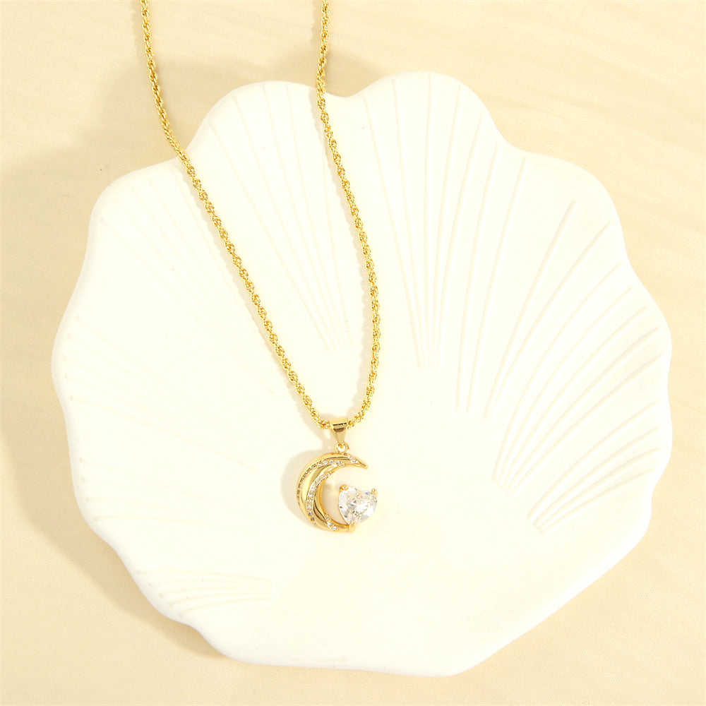 Luxurious Shiny Moon Heart Shape Copper 18k Gold Plated Zircon Pendant Necklace In Bulk